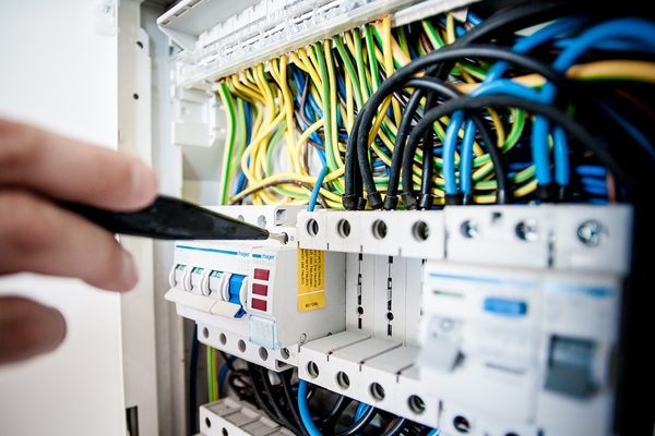 Professional Electrical Contractor in Delhi
